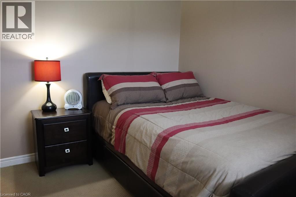349 WINTERBERRY Boulevard - 32