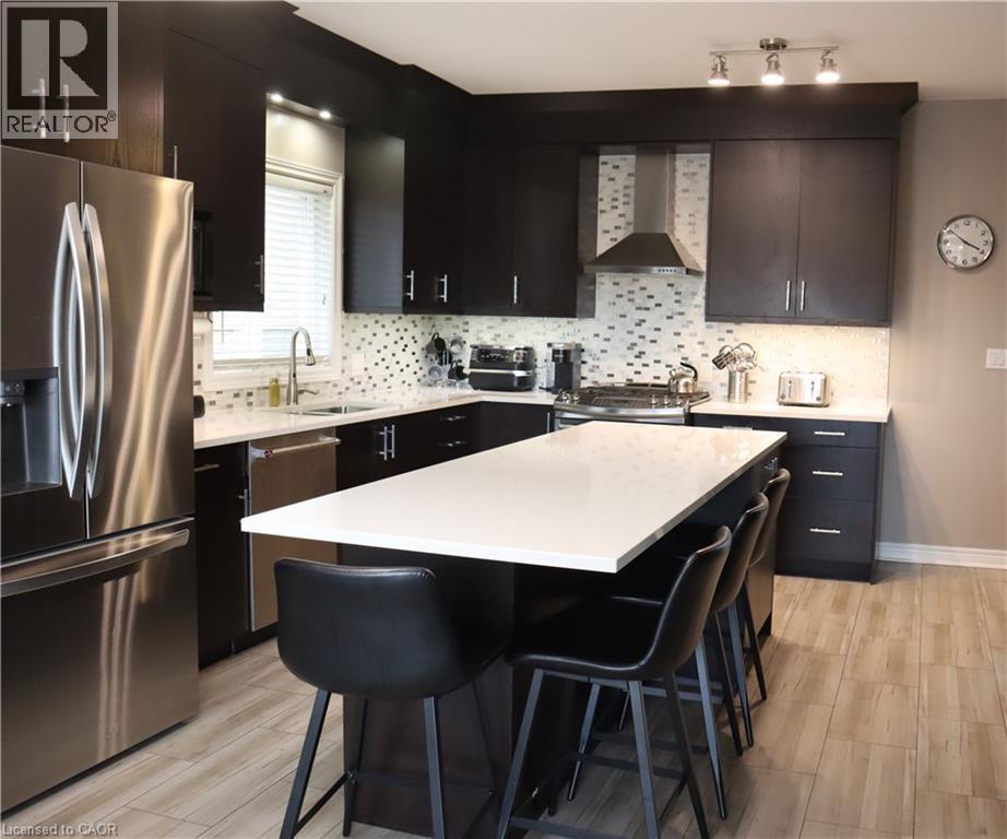 349 WINTERBERRY Boulevard - Image 18