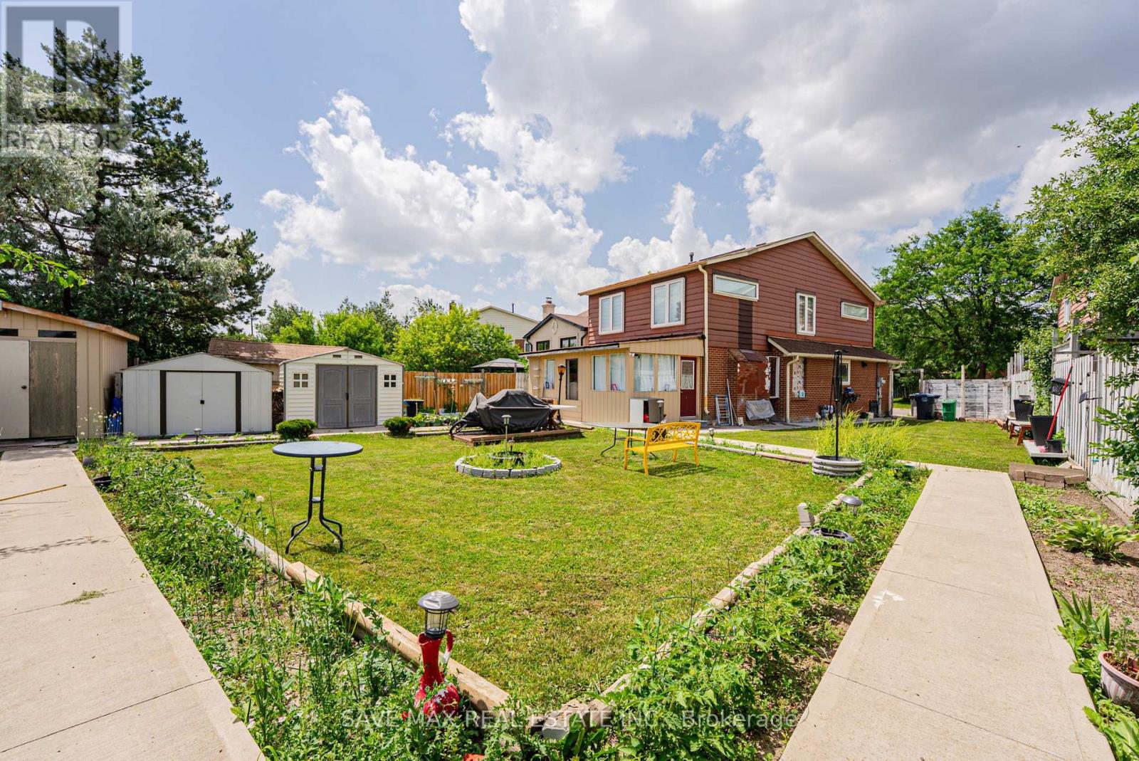 22 FOXACRE ROW - 43