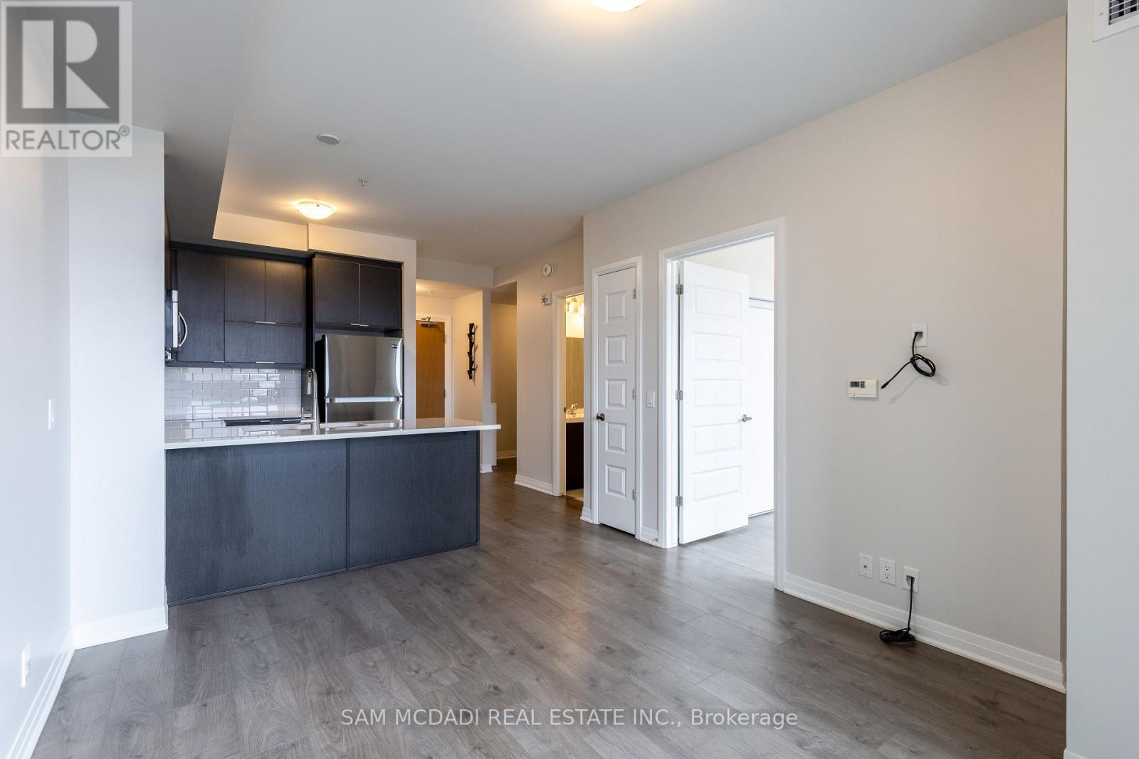 #319 1105 LEGER WAY - 16