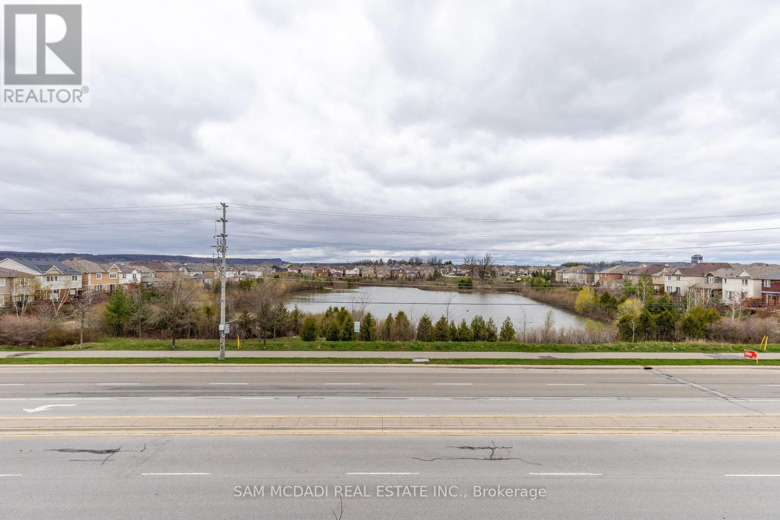 #319 1105 LEGER WAY - 24