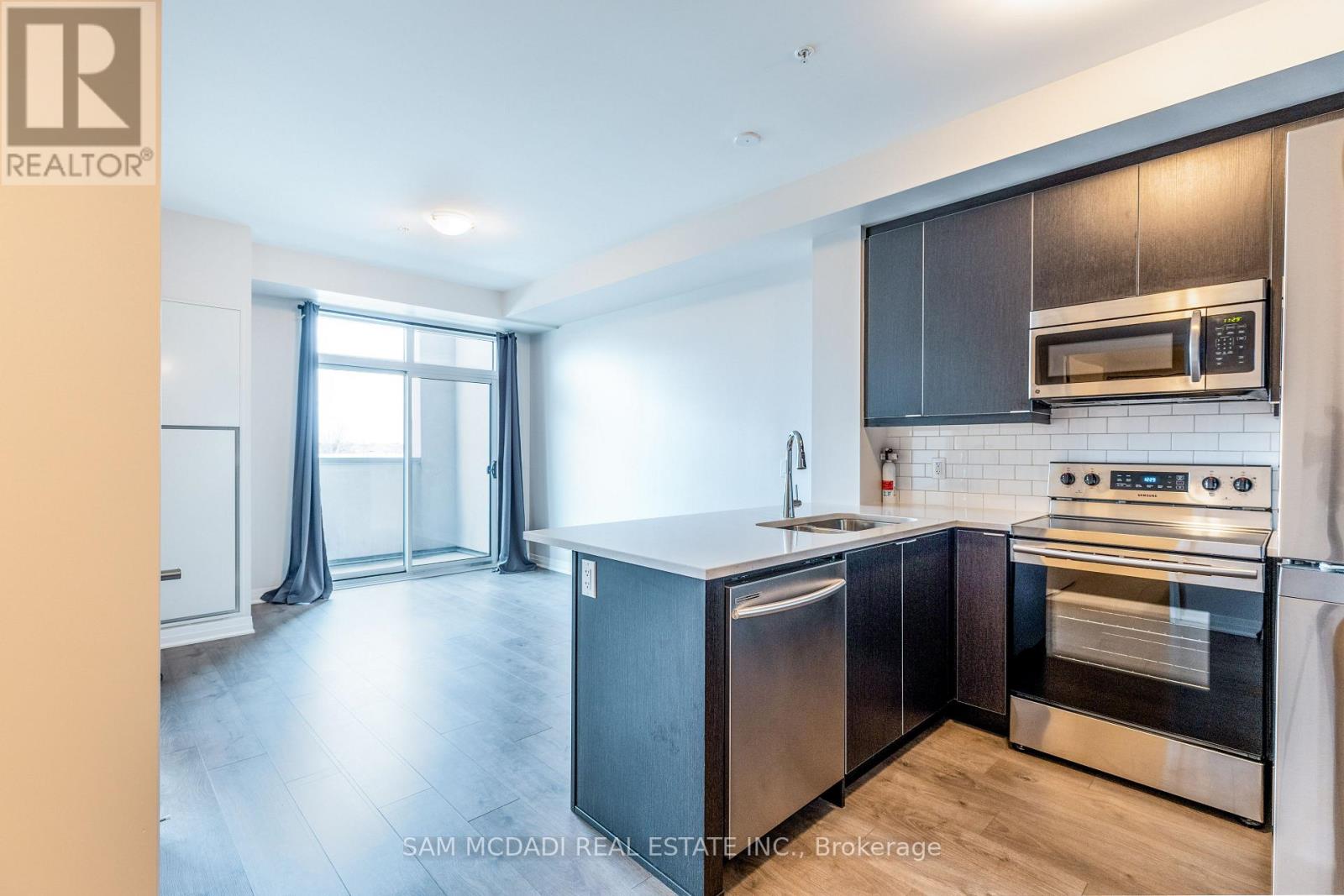 #319 1105 LEGER WAY - 8