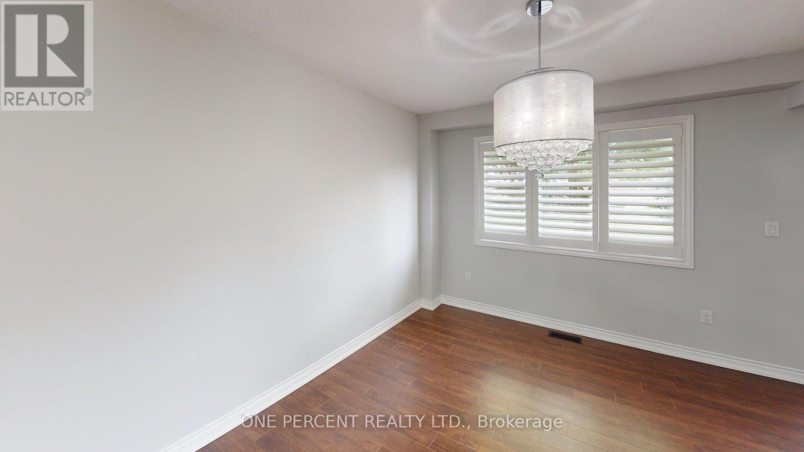 #22 275 PELHAM ROAD - 18