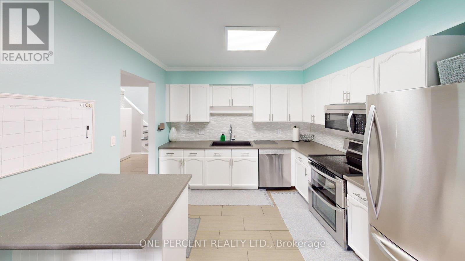 #22 275 PELHAM ROAD - 3
