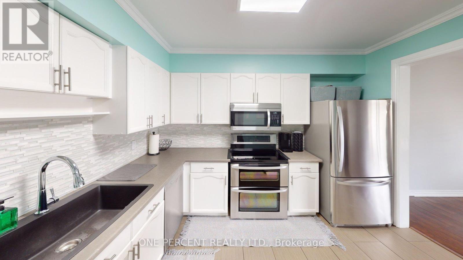#22 275 PELHAM ROAD - 4