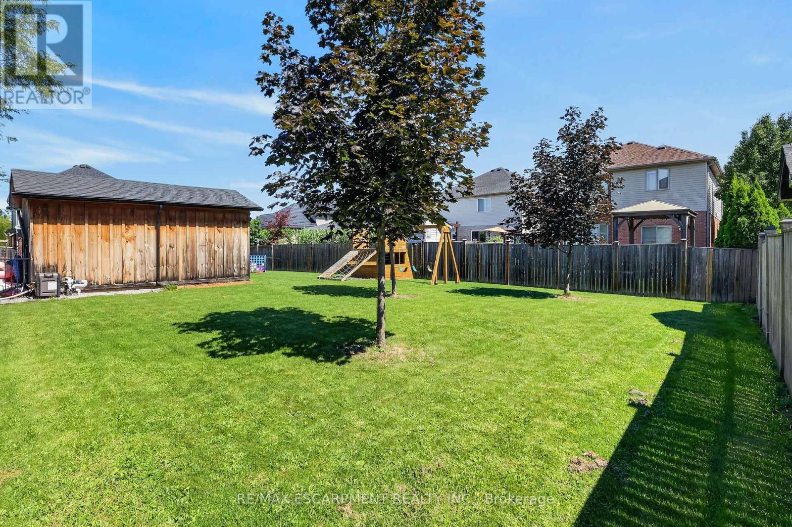 4852 NORTHGATE CRESCENT - 42