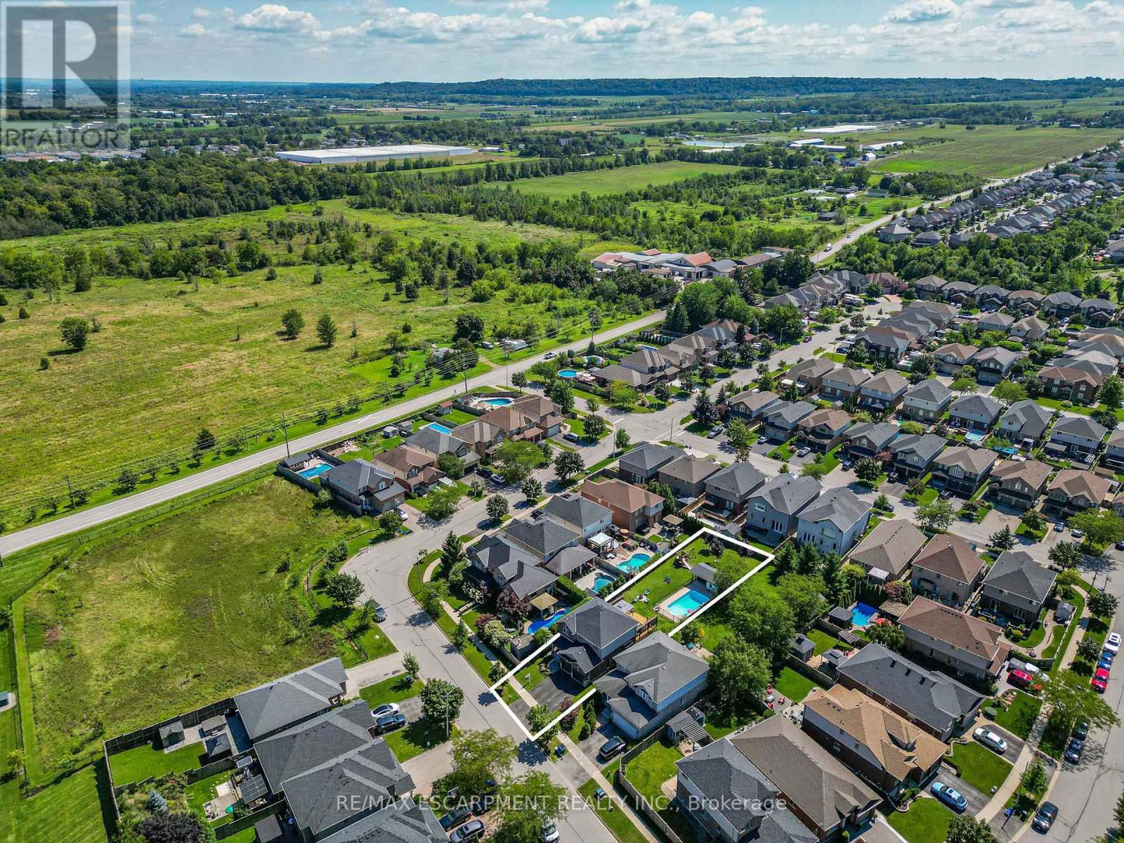 4852 NORTHGATE CRESCENT - 45