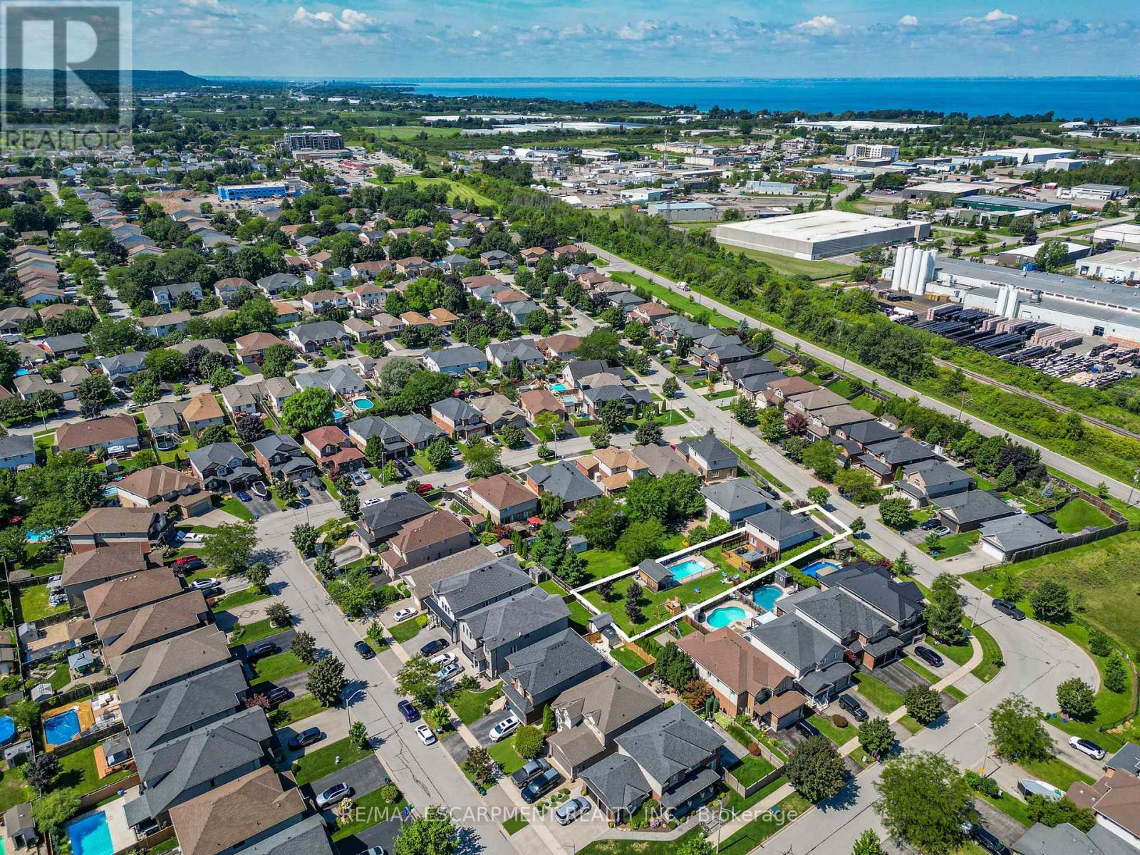 4852 NORTHGATE CRESCENT - 46