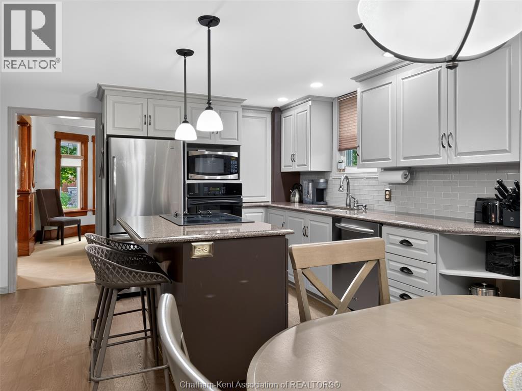 15 Ellwood AVENUE - 17