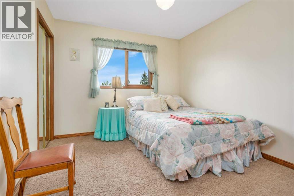 19 Mayberry Close - 23