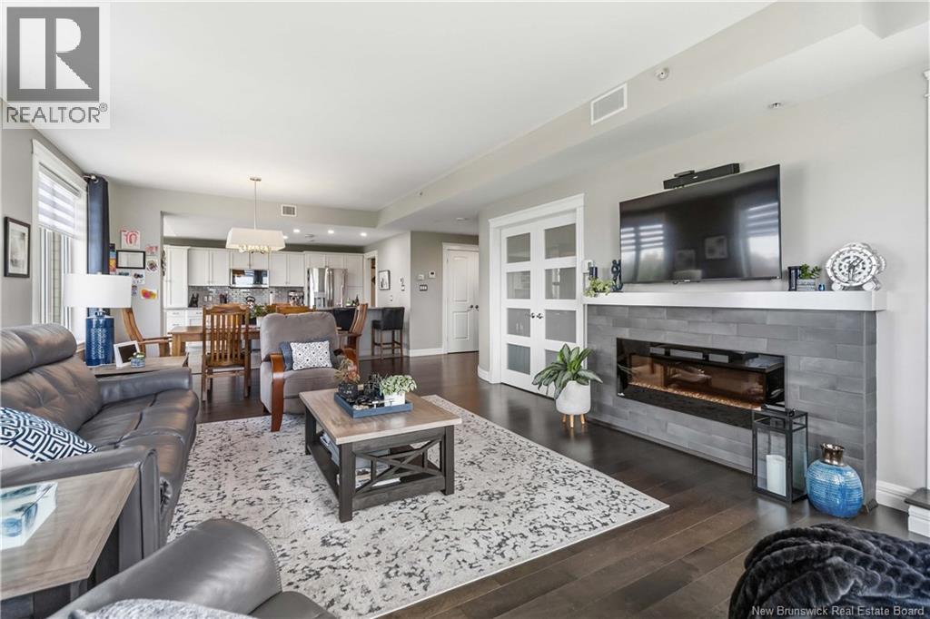 #208 185 Royal Oaks Boulevard - Image 19