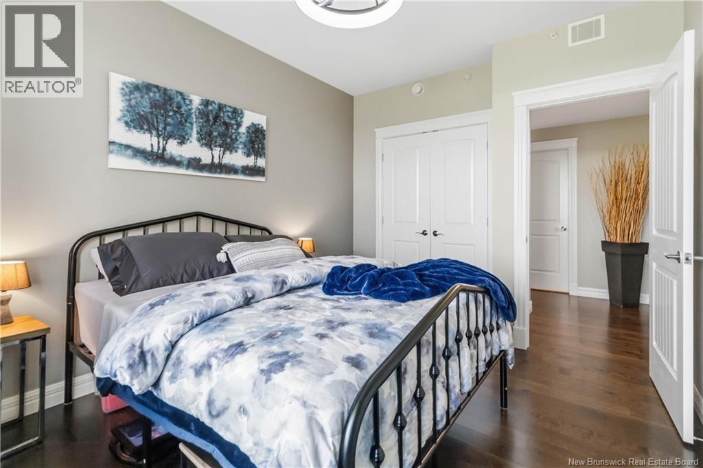 #208 185 Royal Oaks Boulevard - Image 24