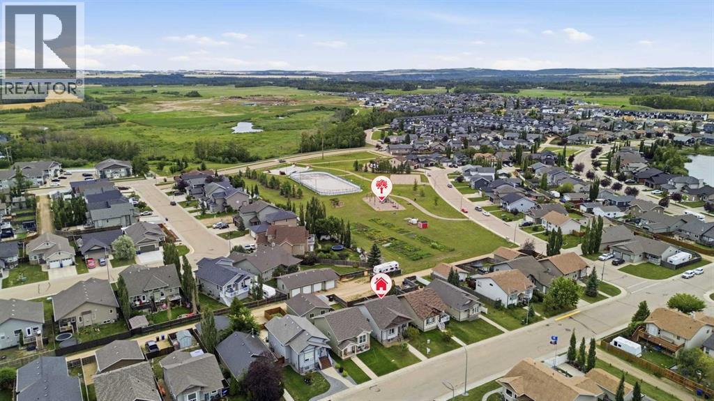 Listing photo – 42 Pondersoa Avenue, Blackfalds
