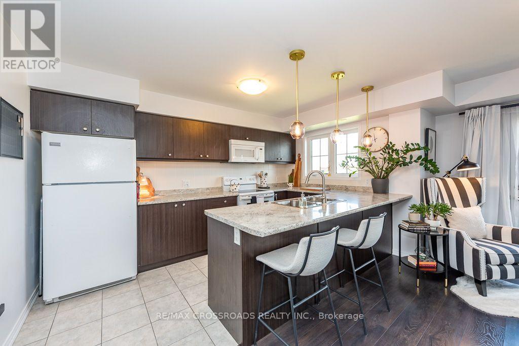 #29 2441 GREENWICH DRIVE - 28