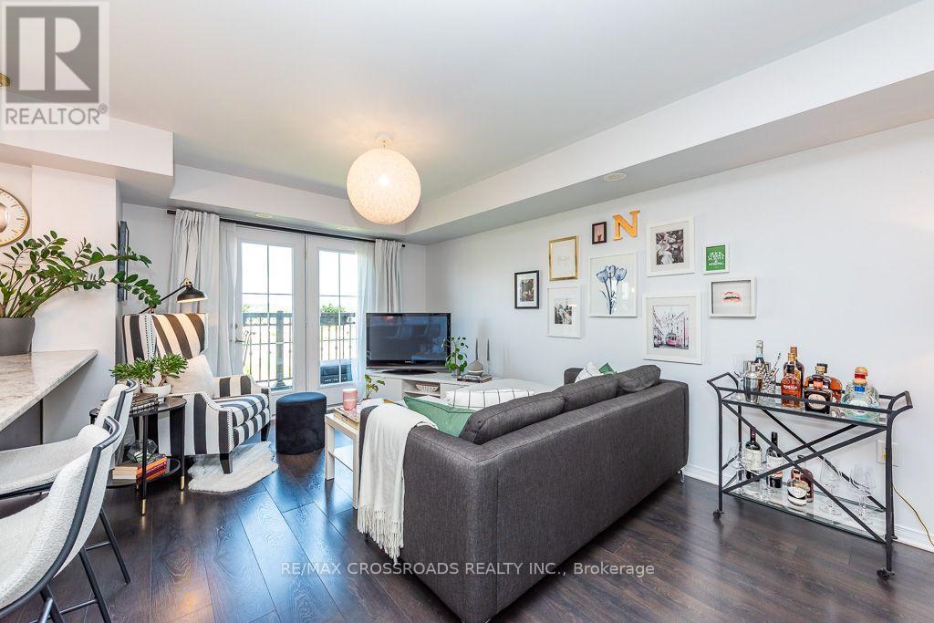 #29 2441 GREENWICH DRIVE - 18