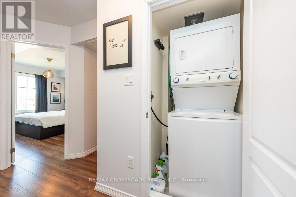 #29 2441 GREENWICH DRIVE - 37