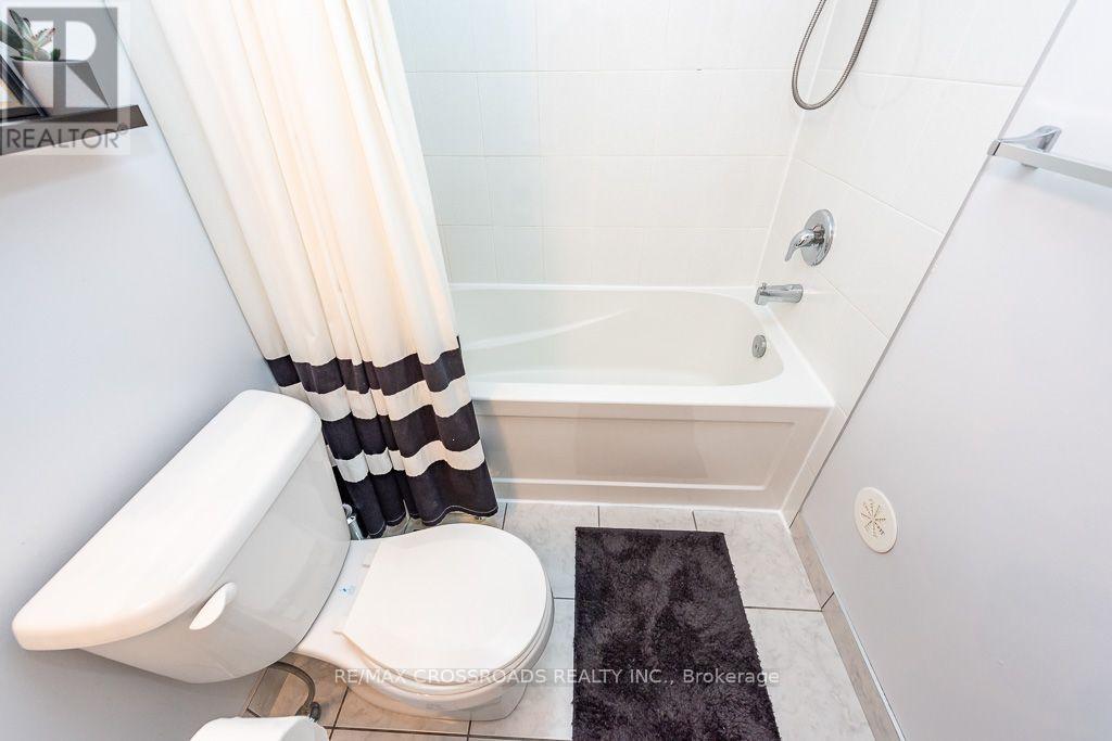 #29 2441 GREENWICH DRIVE - 38