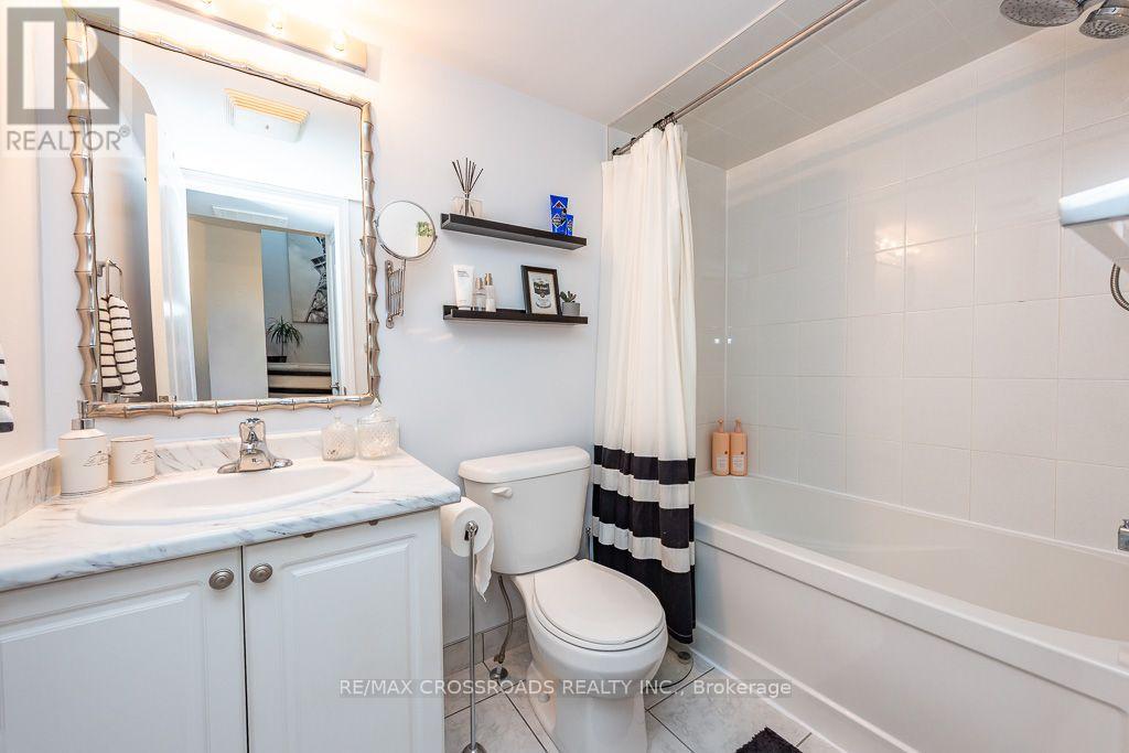 #29 2441 GREENWICH DRIVE - 39