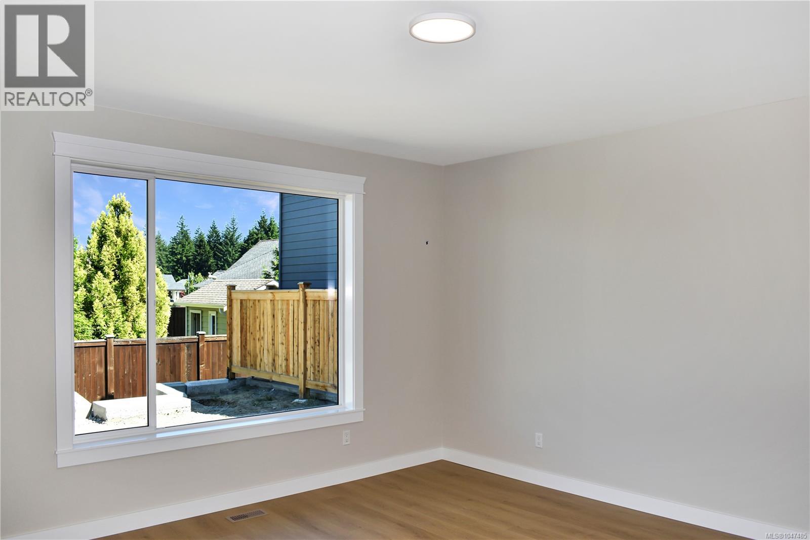 229 Walworth Rd S - Image 9