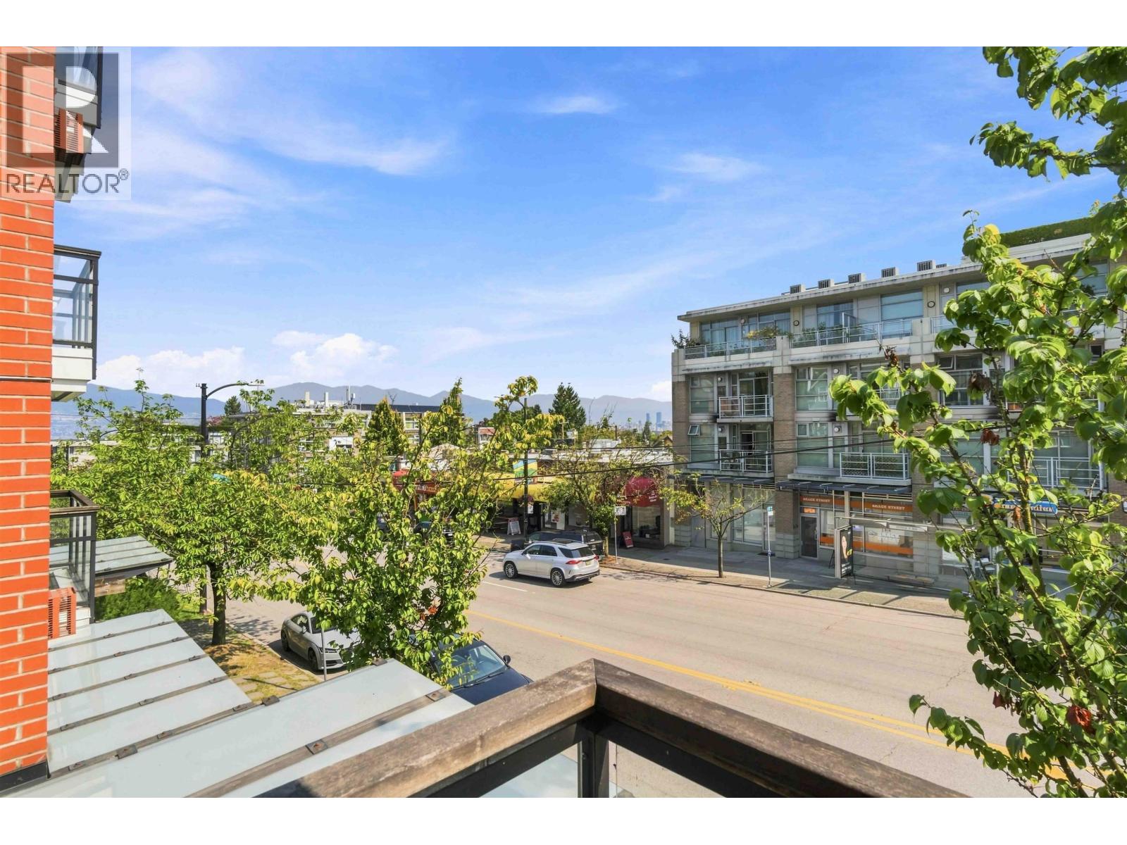 Property for sale at 202 3611 W 18TH AVENUE