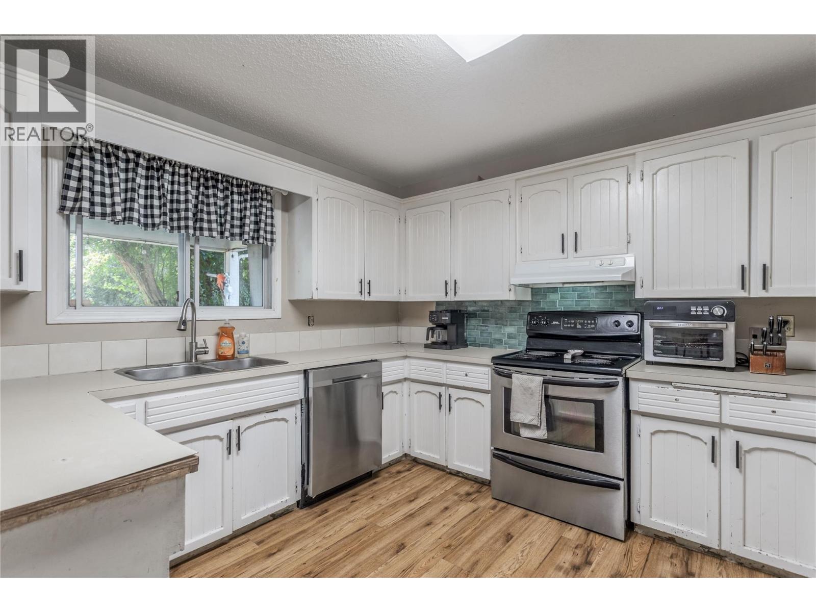 465 Bach Road - 9