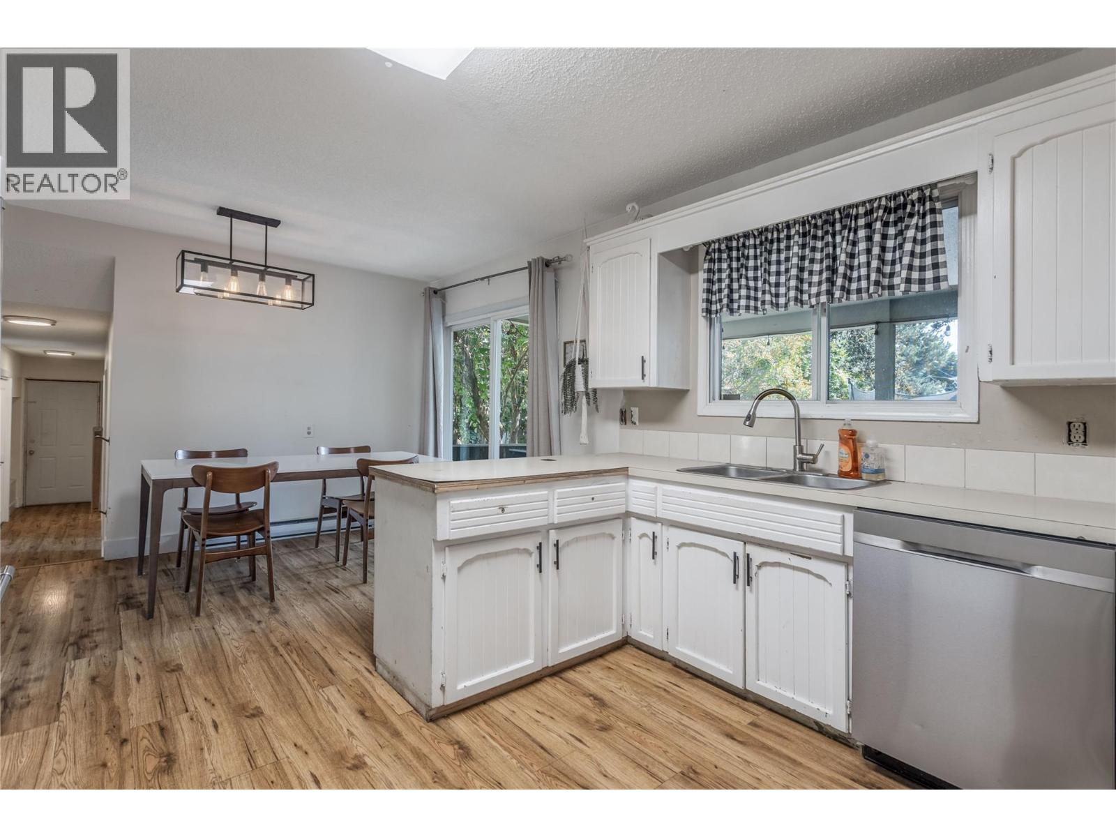 465 Bach Road - 12