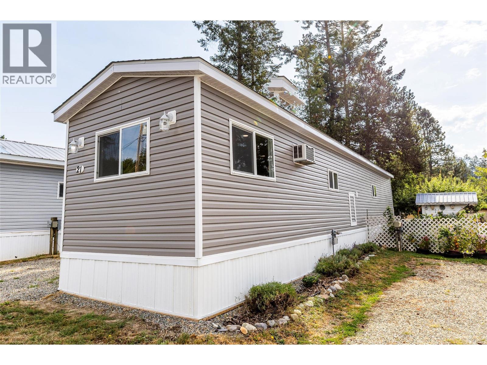 #21 1421 Erickson Road - 2