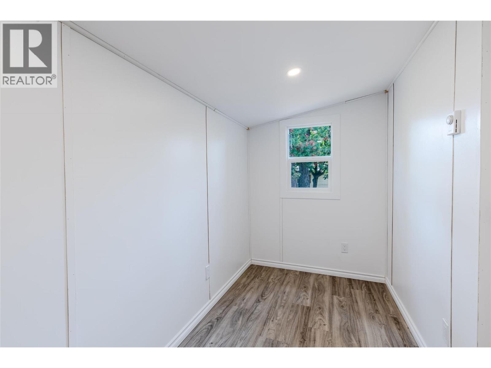 #21 1421 Erickson Road - 8