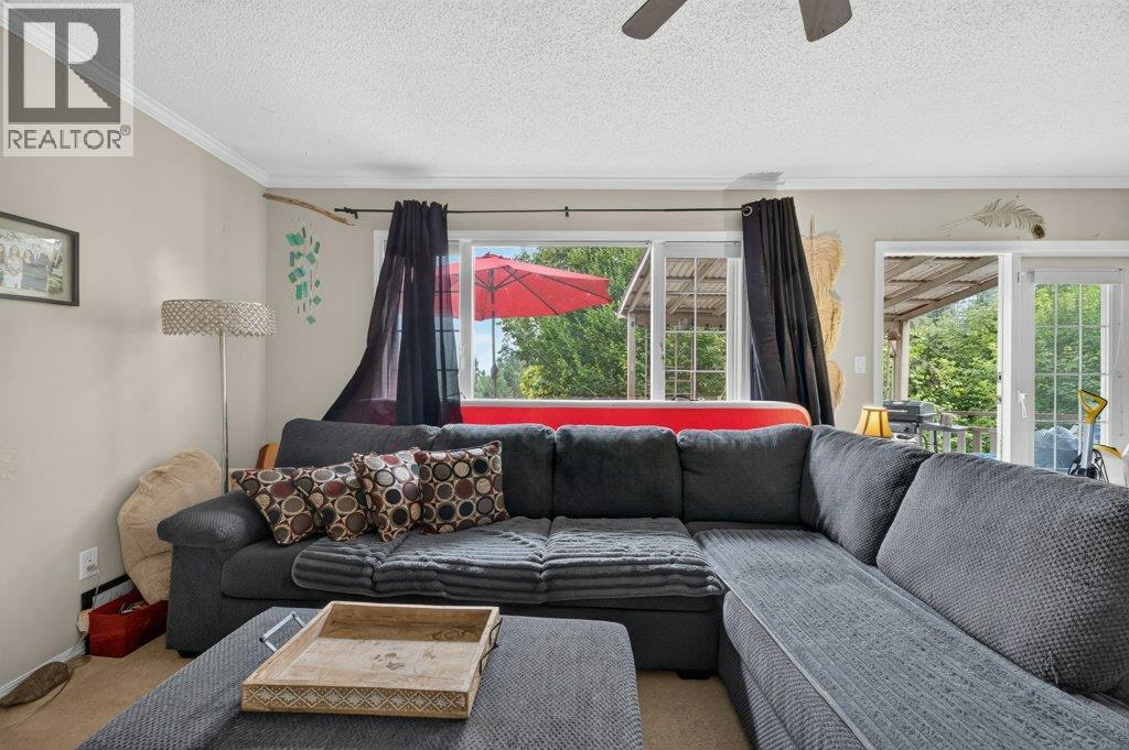 1791 15 Avenue NE - Image 10