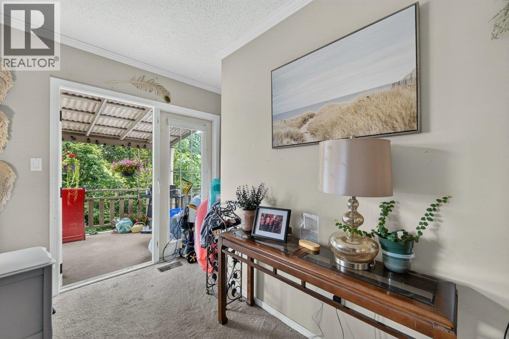 1791 15 Avenue NE - 12