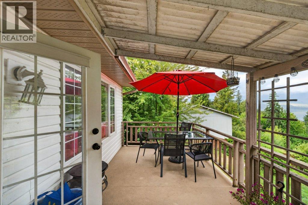 1791 15 Avenue NE - 15