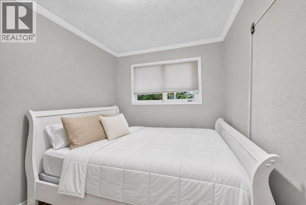 1791 15 Avenue NE - 21