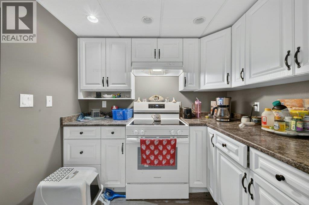 1791 15 Avenue NE - Image 29