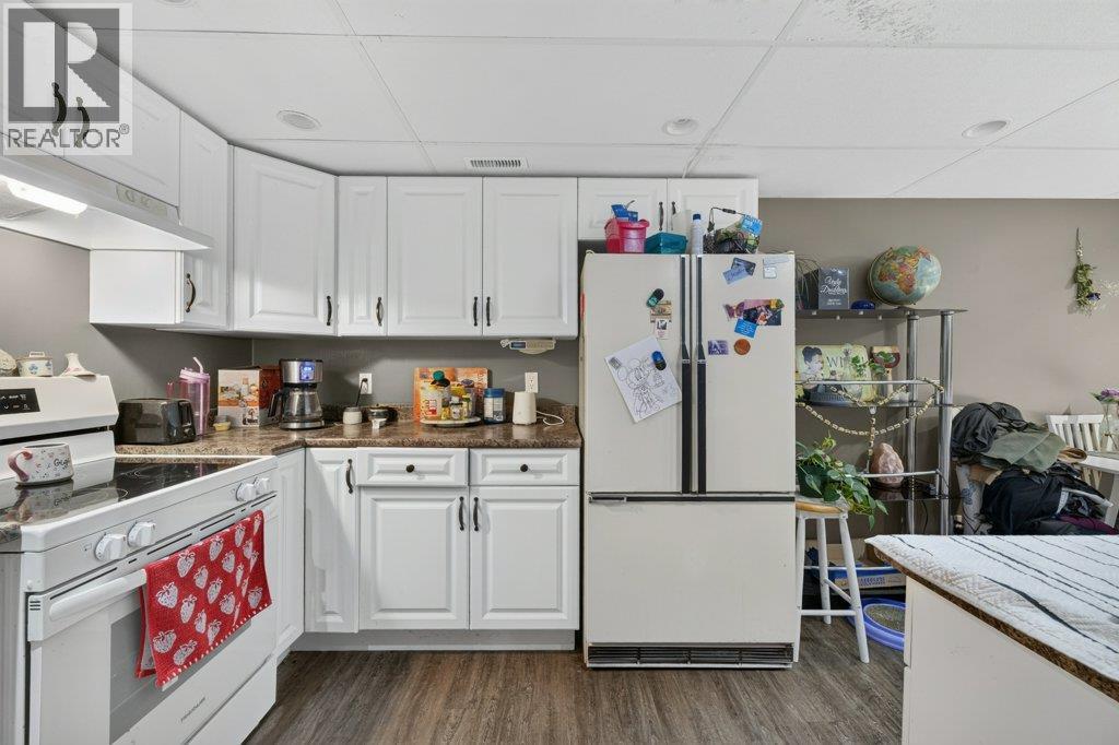 1791 15 Avenue NE - 31