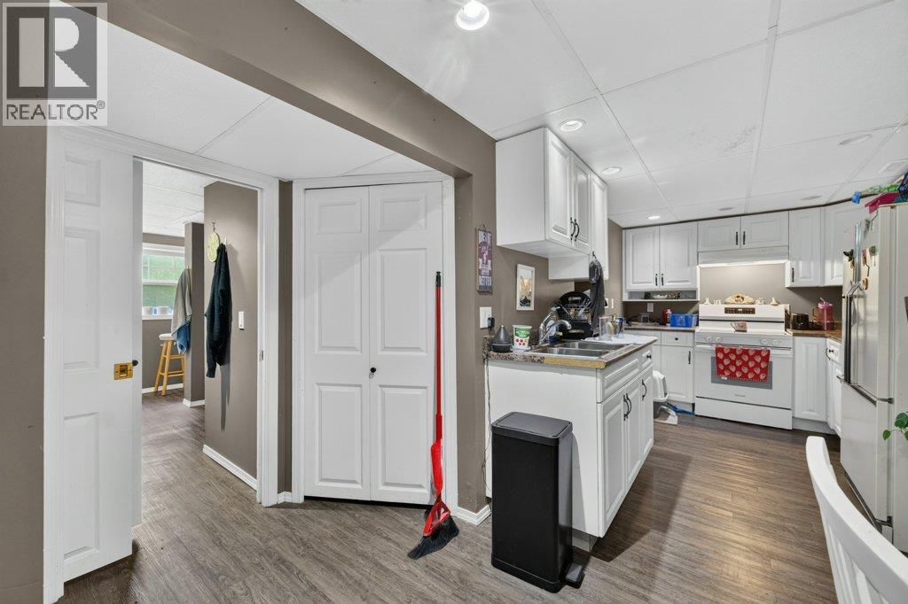 1791 15 Avenue NE - Image 34
