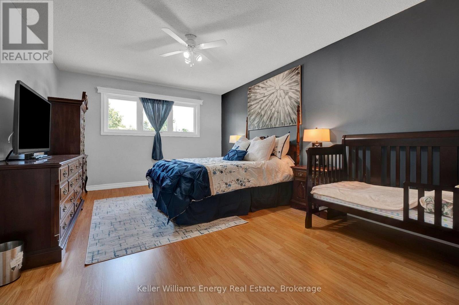 2 MURKAR CRESCENT - 29