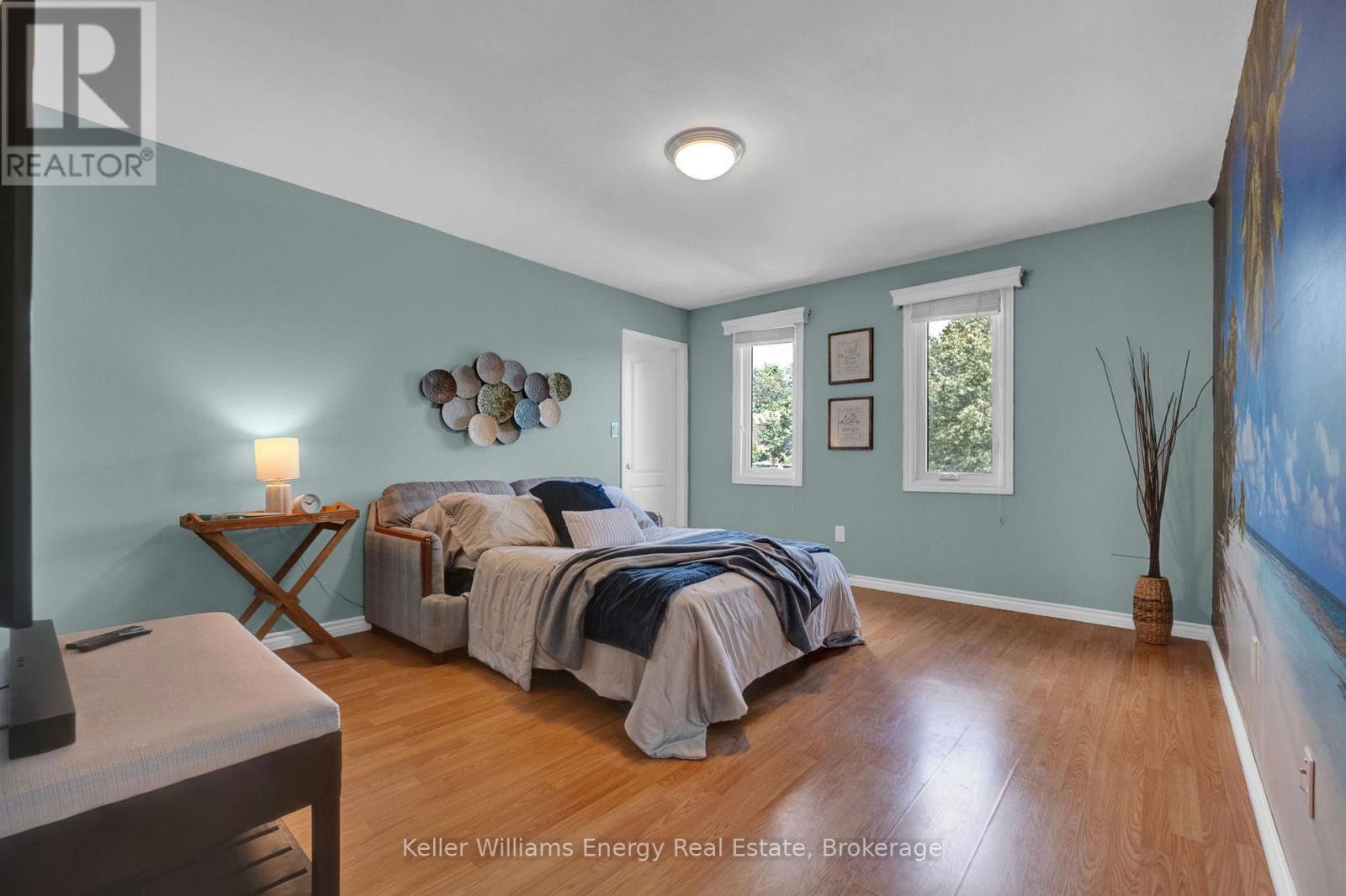 2 MURKAR CRESCENT - 31