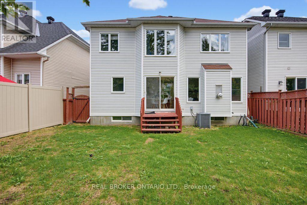 2000 OAKBROOK CIRCLE - 22