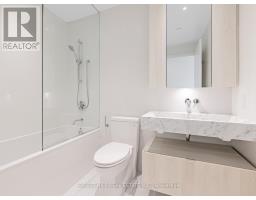 2411 - 11 Yorkville Avenue, Toronto, ON M4W1L2 Photo 13