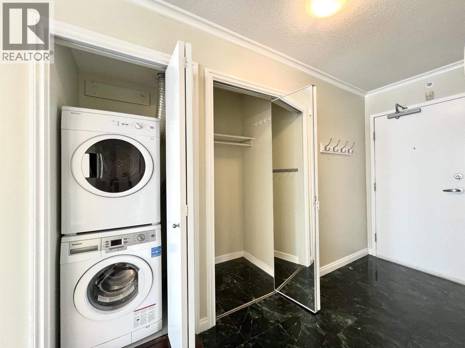2 Bed, 2 Bath House for Sale in Vancouver – 1002 1201 MARINASIDE CRESCENT, Vancouver – MLS# R3158986 - Image 18