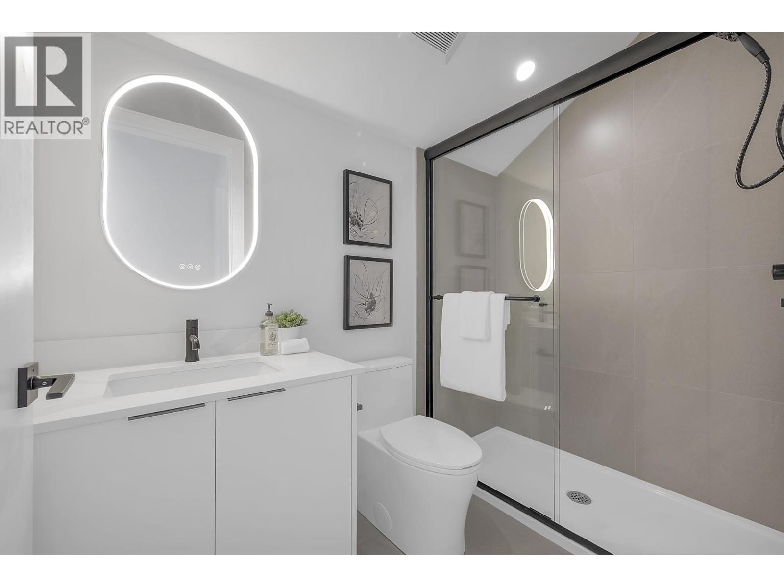 4 Bed, 4 Bath House for Sale in Vancouver – 2 4023 W 18TH AVENUE, Vancouver – MLS# R3158998 - Image 33
