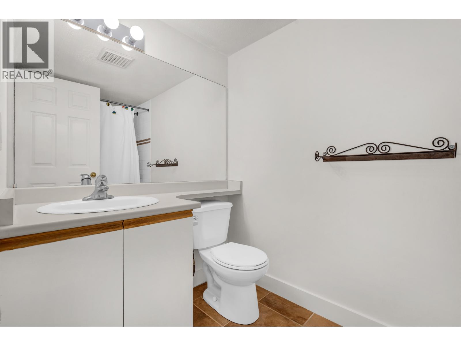 1 Bed, 1 Bath Apartment for Sale in Vancouver – 204 833 W 16TH AVENUE, Vancouver – MLS# R3159020 - Image 12