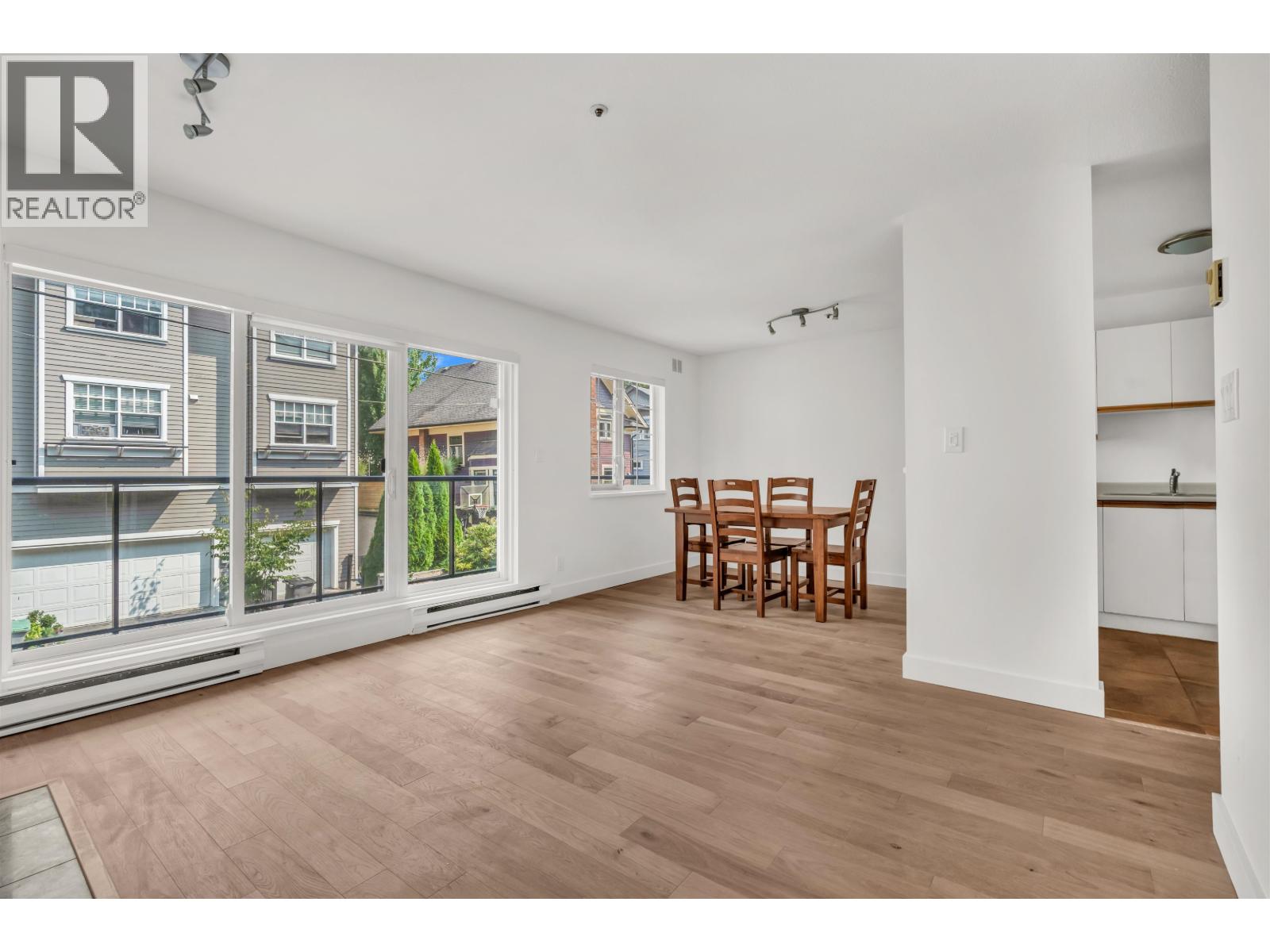 1 Bed, 1 Bath Apartment for Sale in Vancouver – 204 833 W 16TH AVENUE, Vancouver – MLS# R3159020 - Image 6