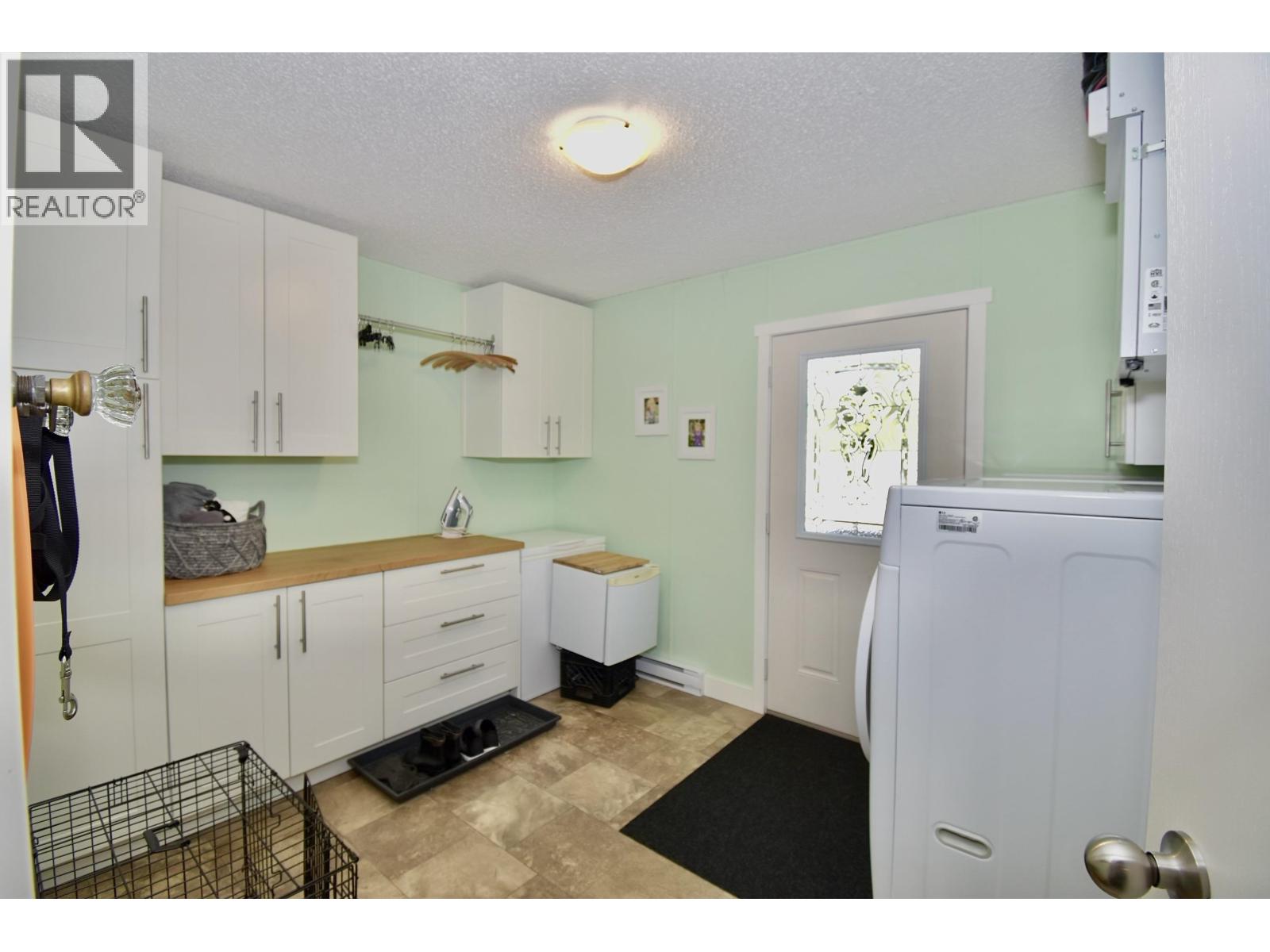 Photo of 39 1413 SUNSHINE COAST HIGHWAY 20