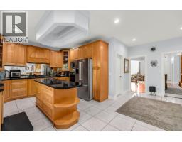 3179 Arrrowsmith Place, Coquitlam, BC V3E3B5 Photo 14