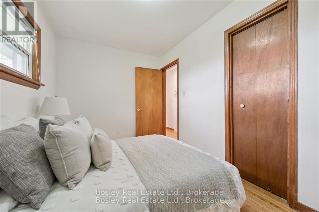 8 GORDON STREET - 10