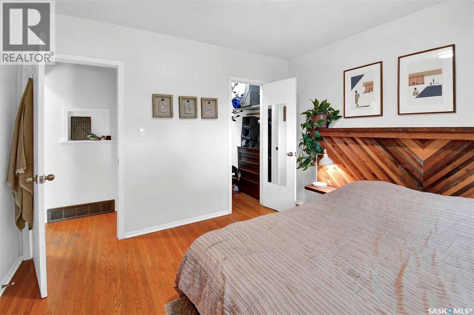 816 4th STREET E - 12