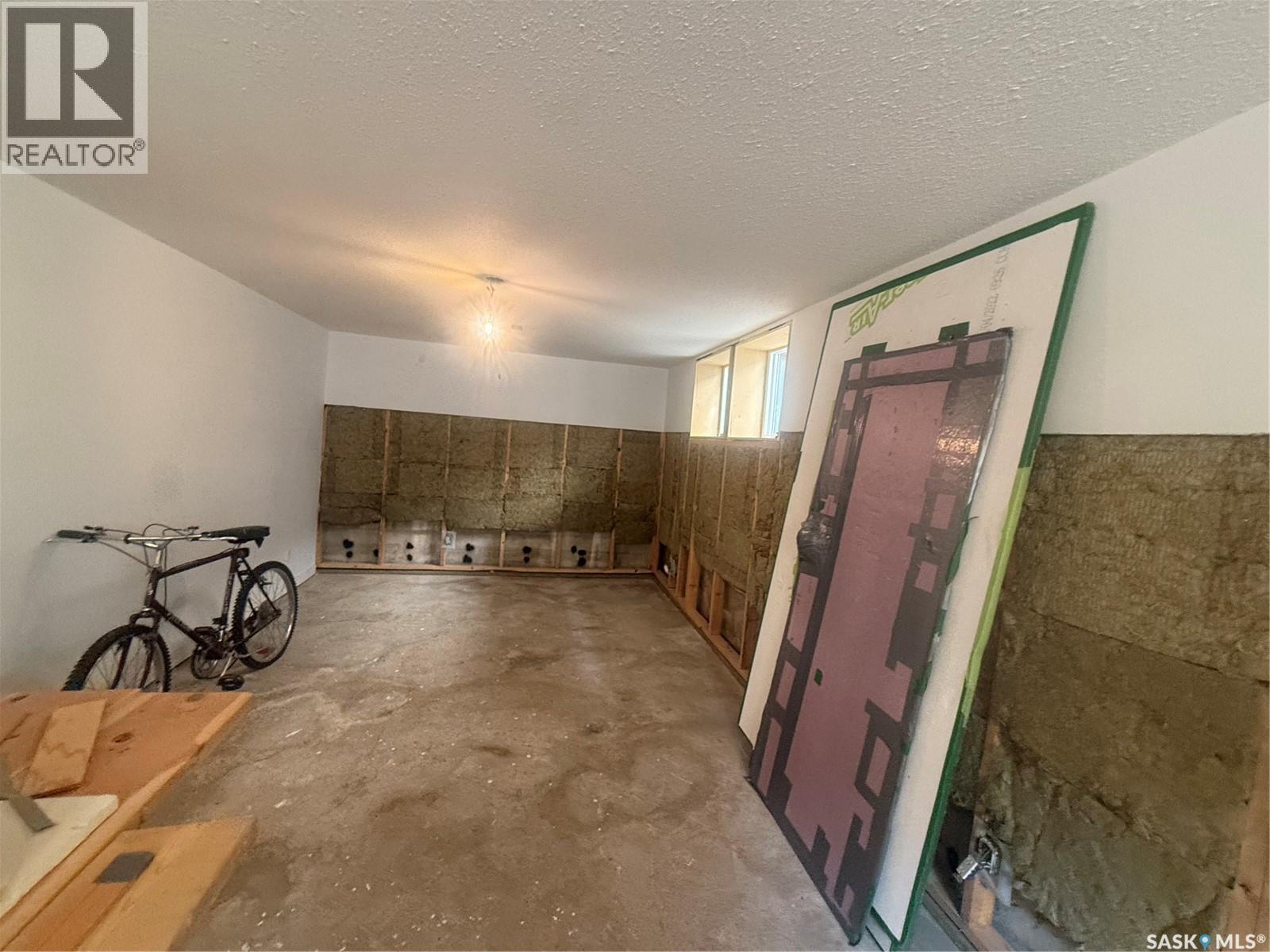 411 5th AVENUE W - 20