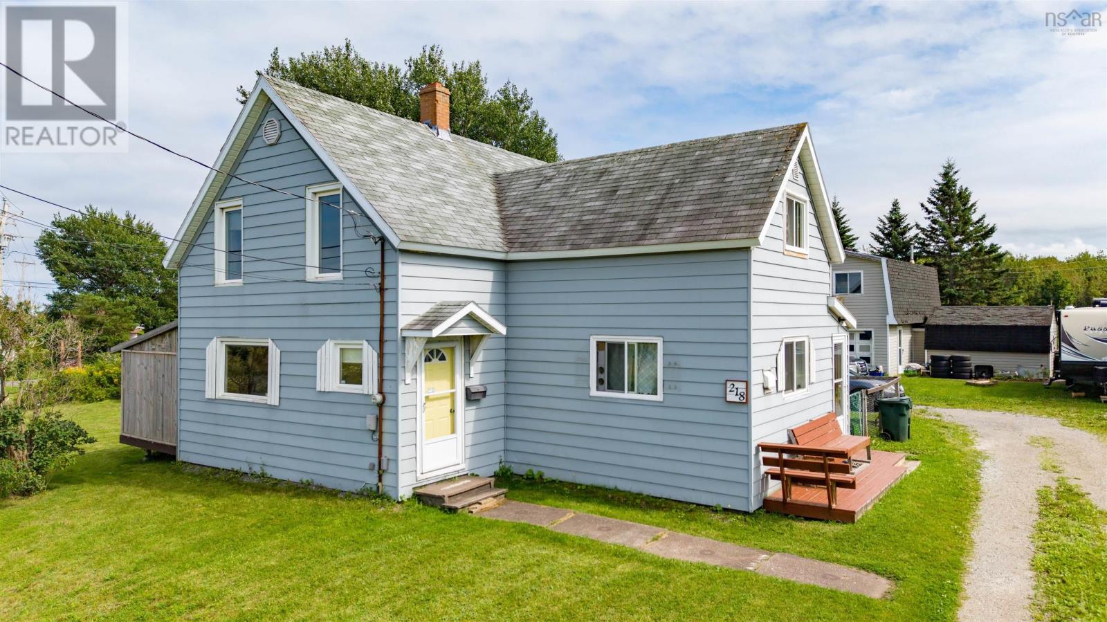 Property 12 of 33 of 218 Pitt Street