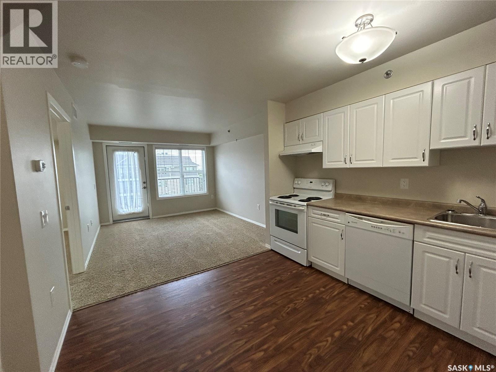#426 601 110th AVENUE - 2
